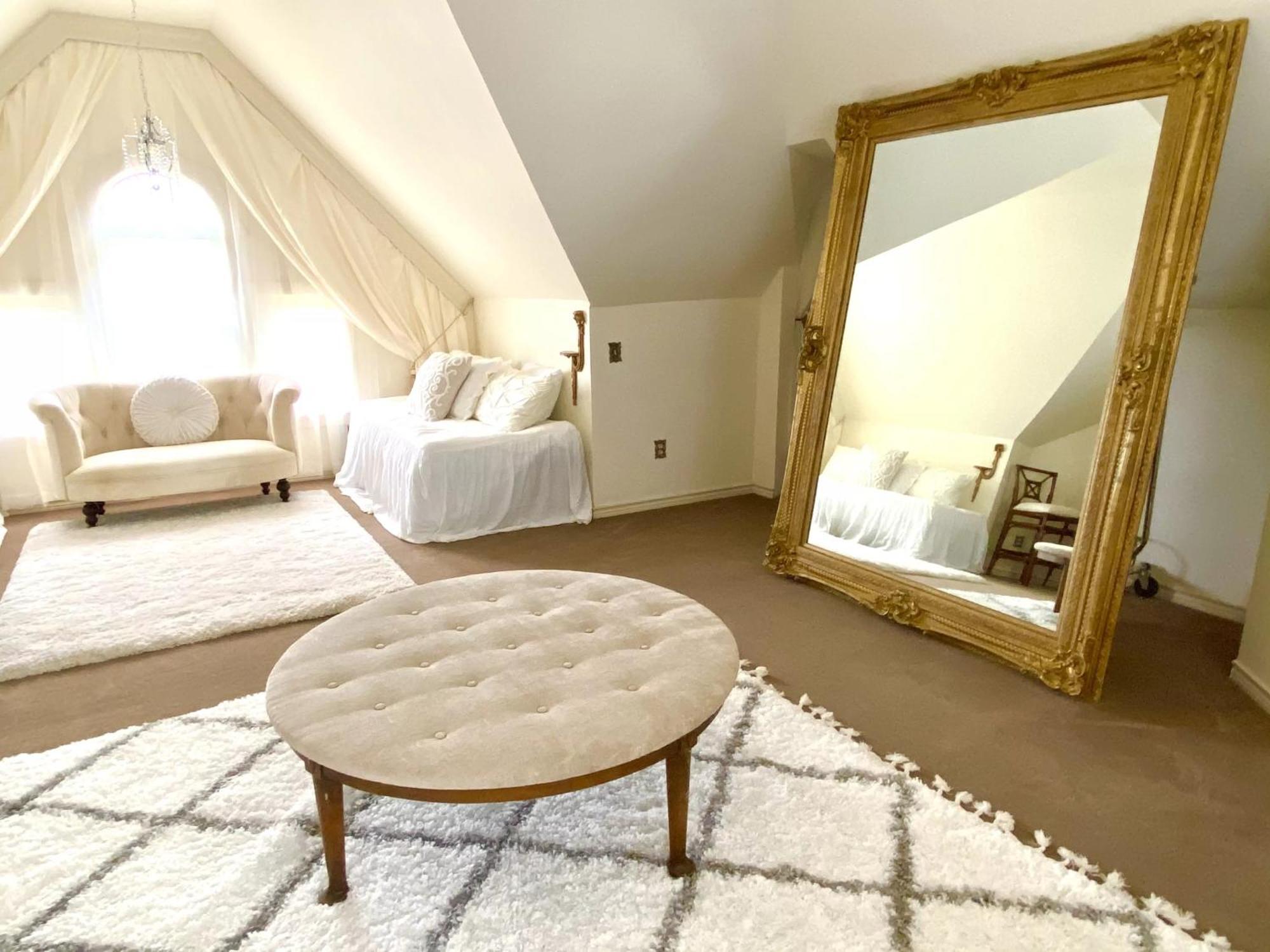 Bonham Four Winds Victorian Venue & Suites חדר תמונה